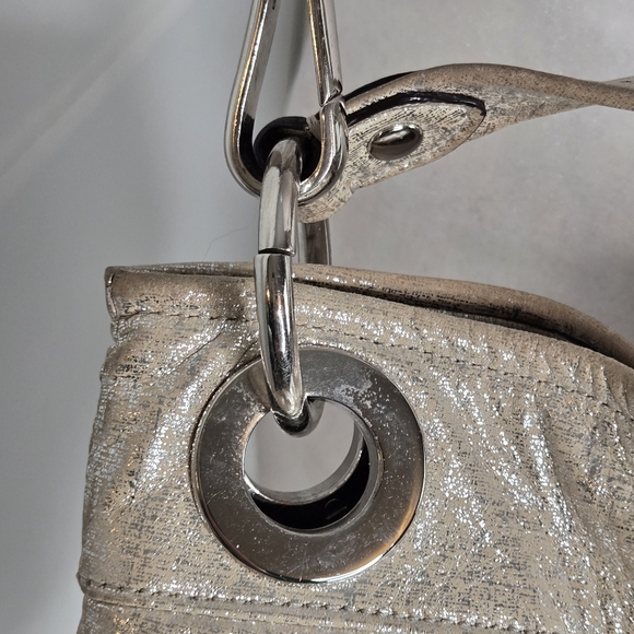 Coach Madison metallic silver beige hippie hobo/shoulder tote bag thatch design - Picture 17 of 17